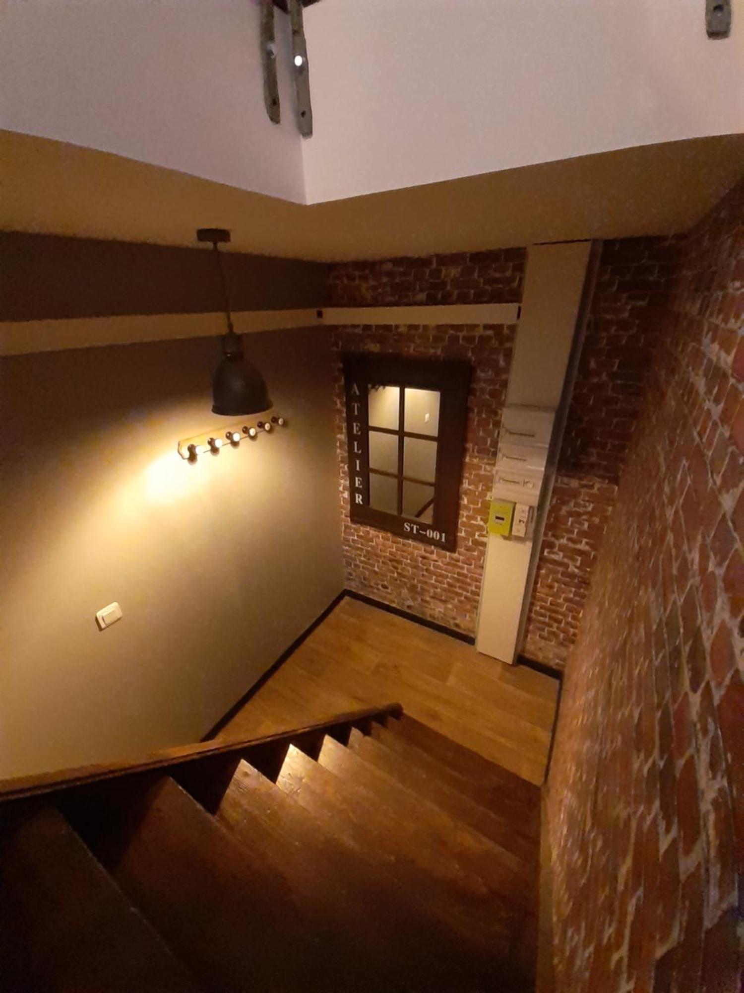 Factory, Appart Hotel Valenciennes Aulnoy-lez-Valenciennes Esterno foto